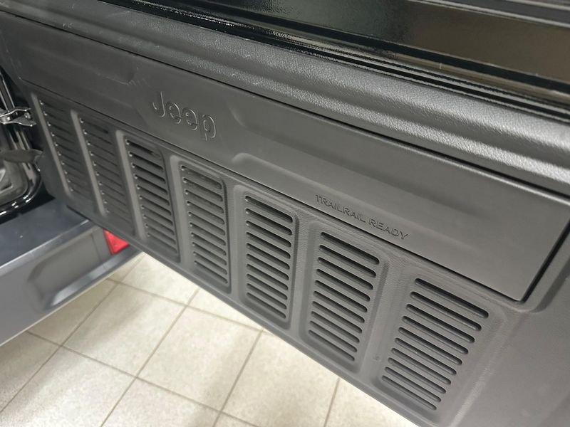 Jeep Wrangler Wrangler 2.2 Mjt II Sahara aut. | HARD TOP