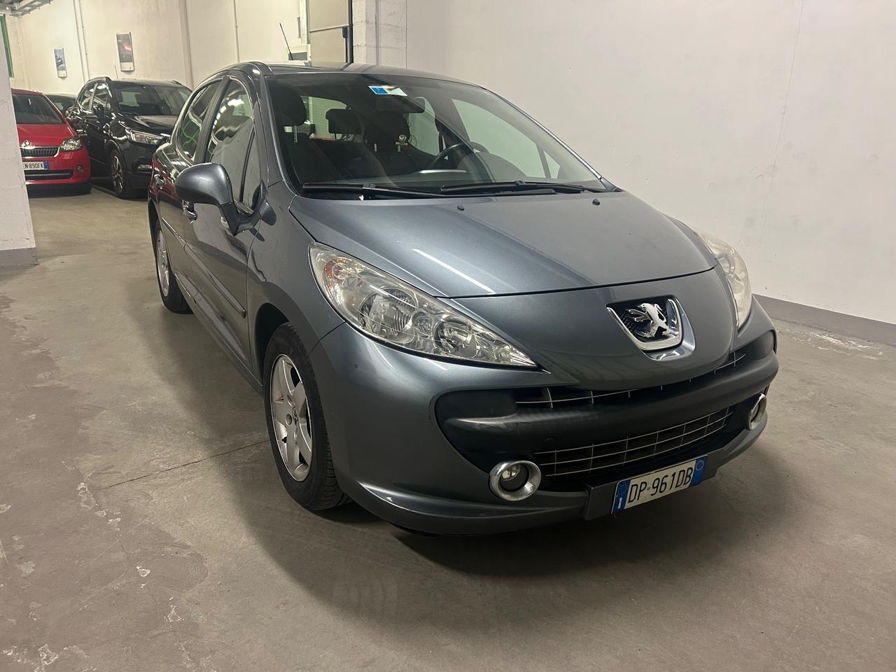 Peugeot 207 1.4 VTi 95CV 5p. XS Easy