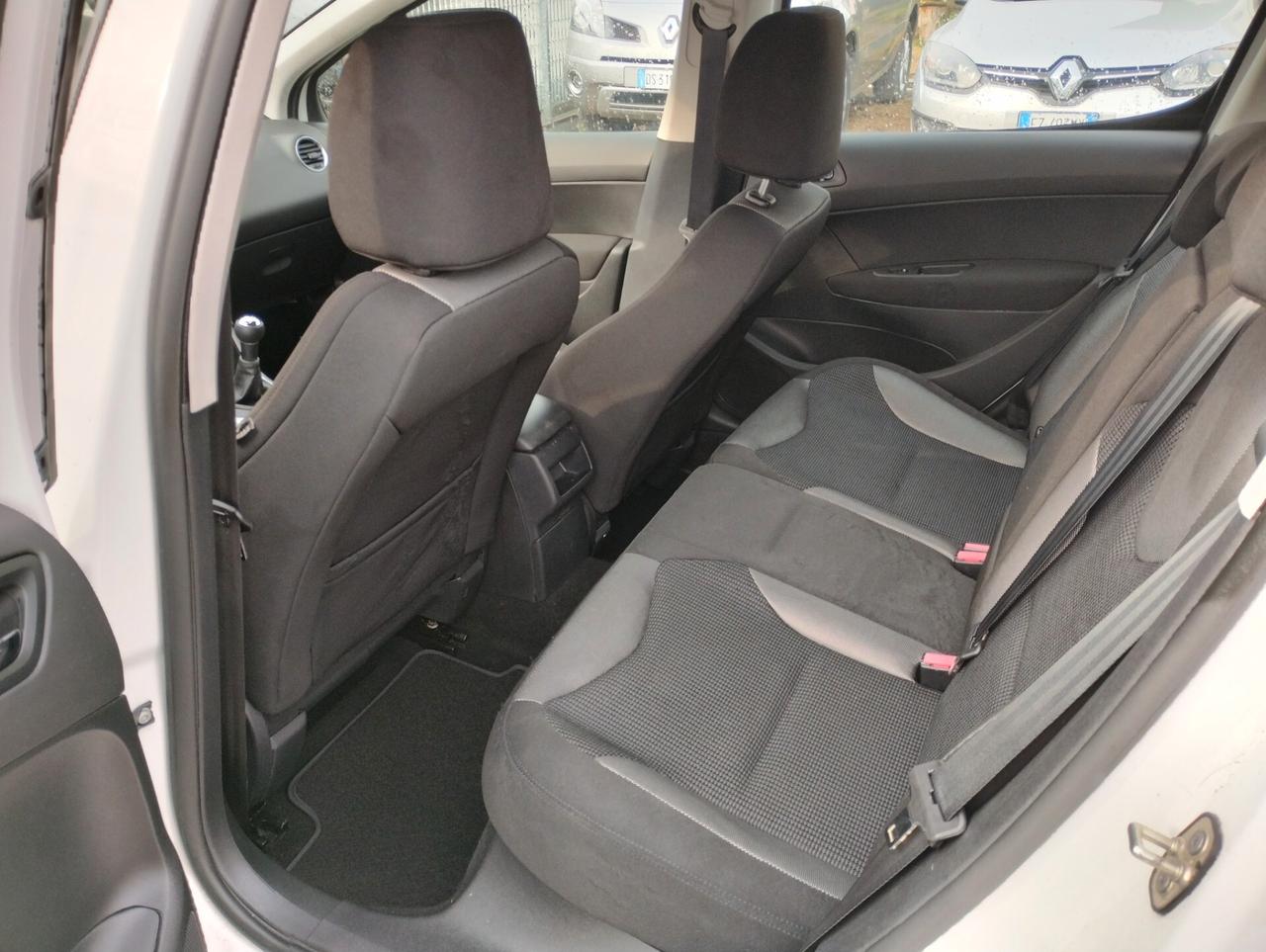 PEUGEOT 308 1.6 Vti 120CV 5P Active 2012