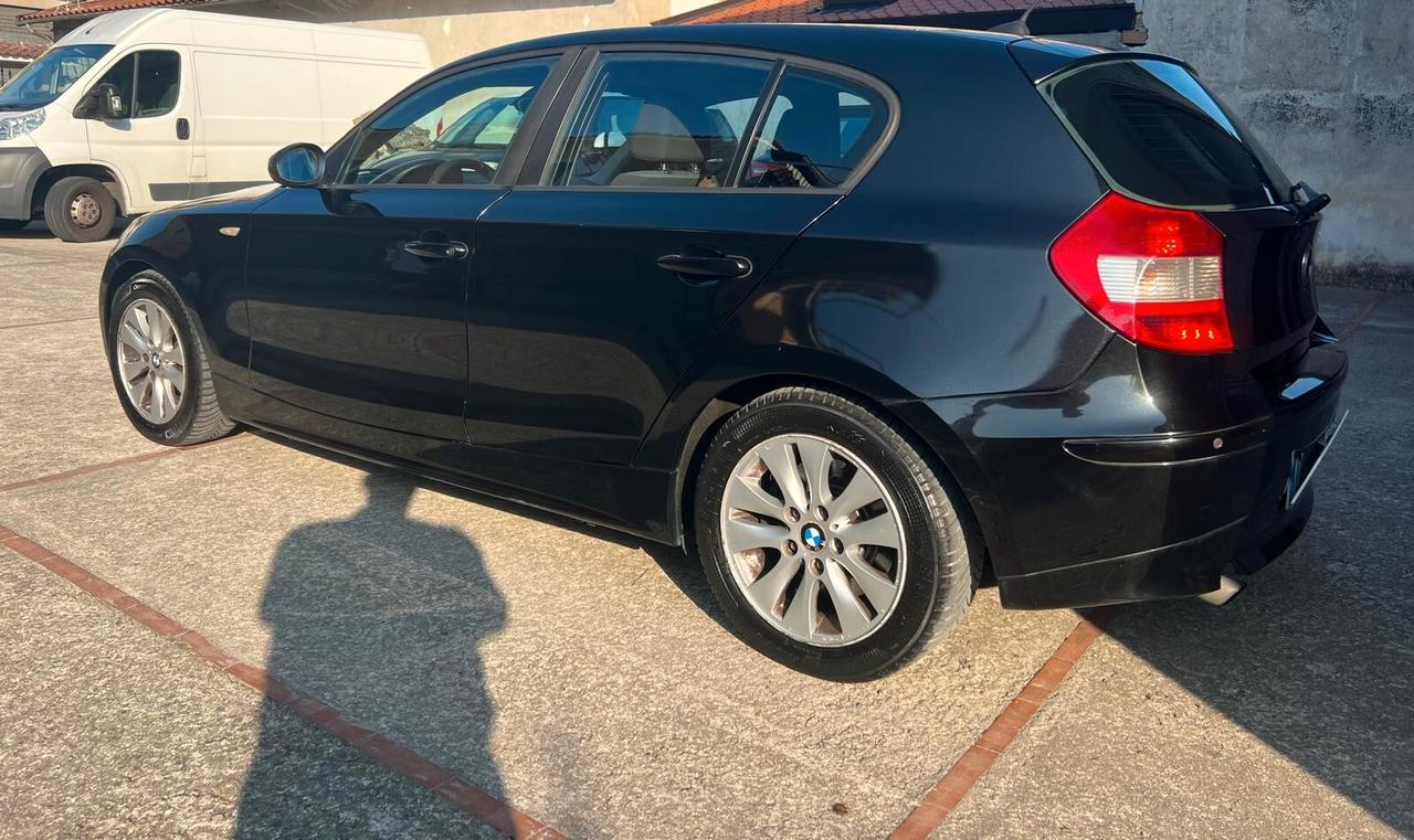 Bmw Serie 1 e87 120d cat 5p Futura DPF