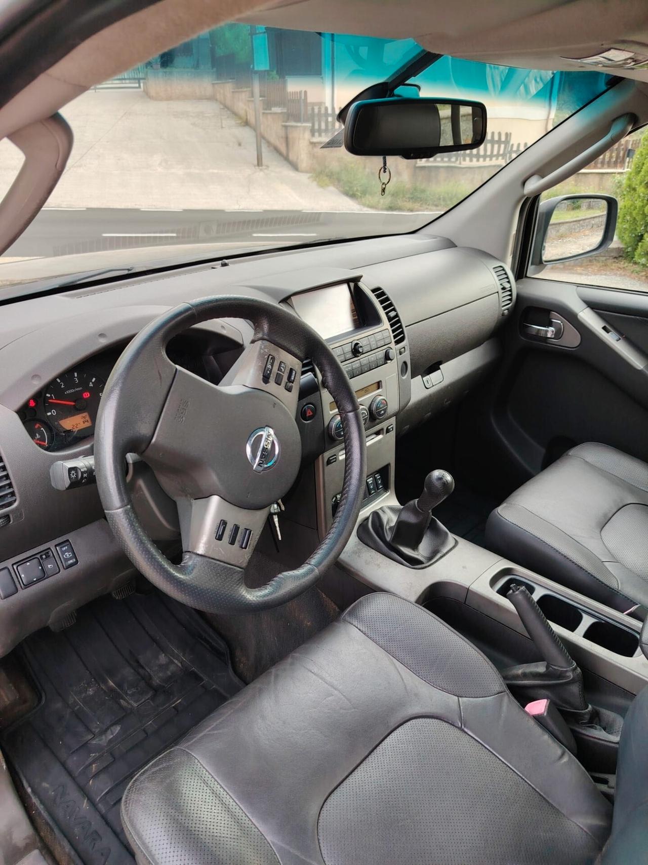 Nissan Navara 2.5 dCi 4 porte Double Cab XE