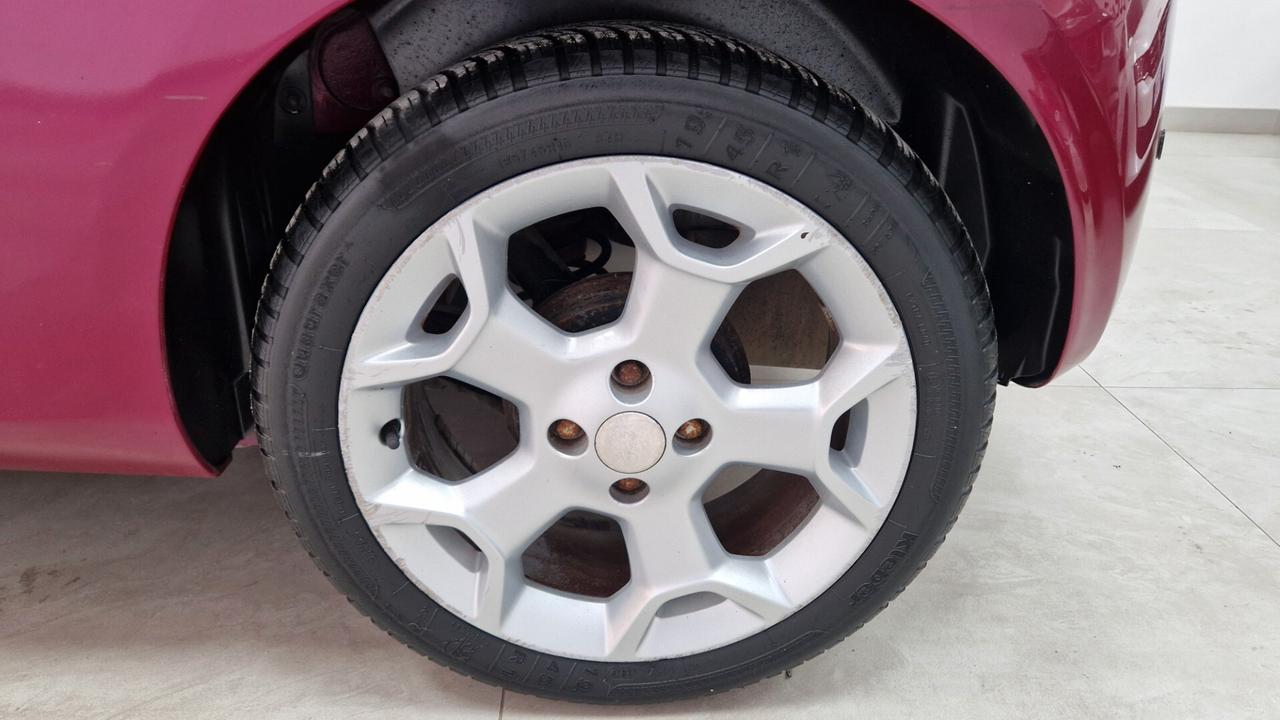 Ford Ka 1.2 8V 69CV Titanium