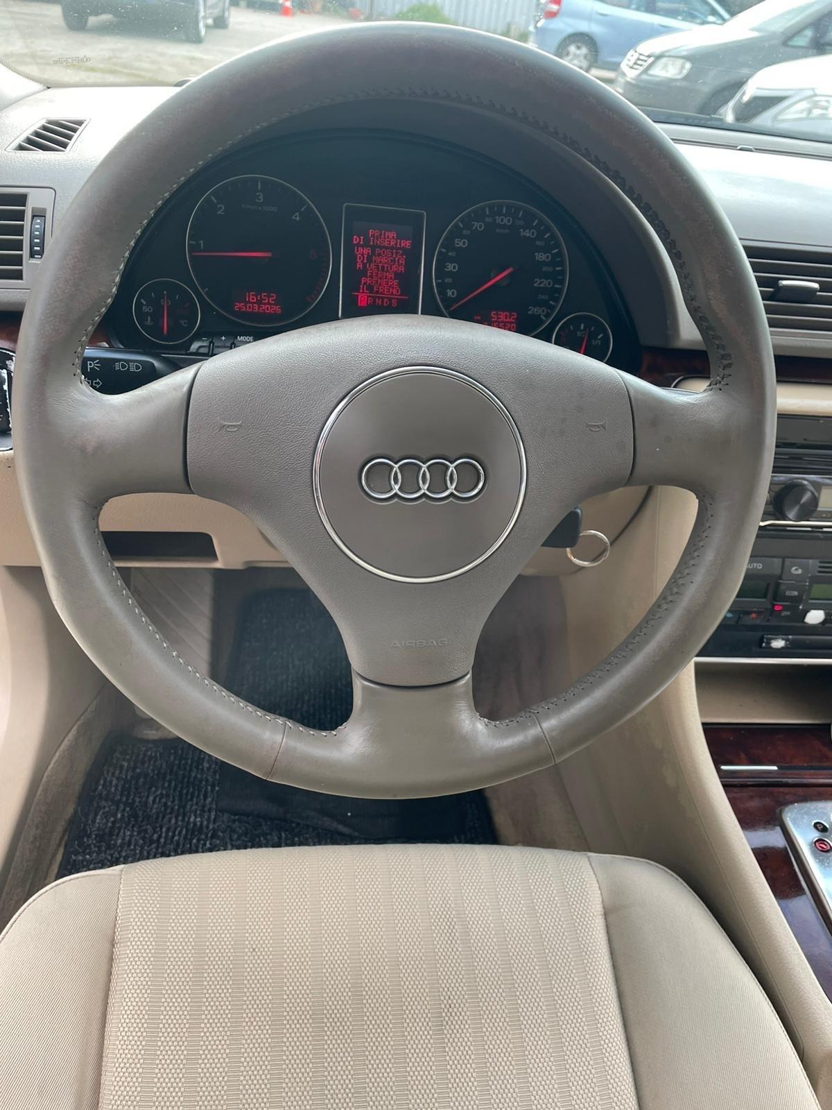 Audi A4 2.5 V6 TDI/180 CV cat quattro Automatica