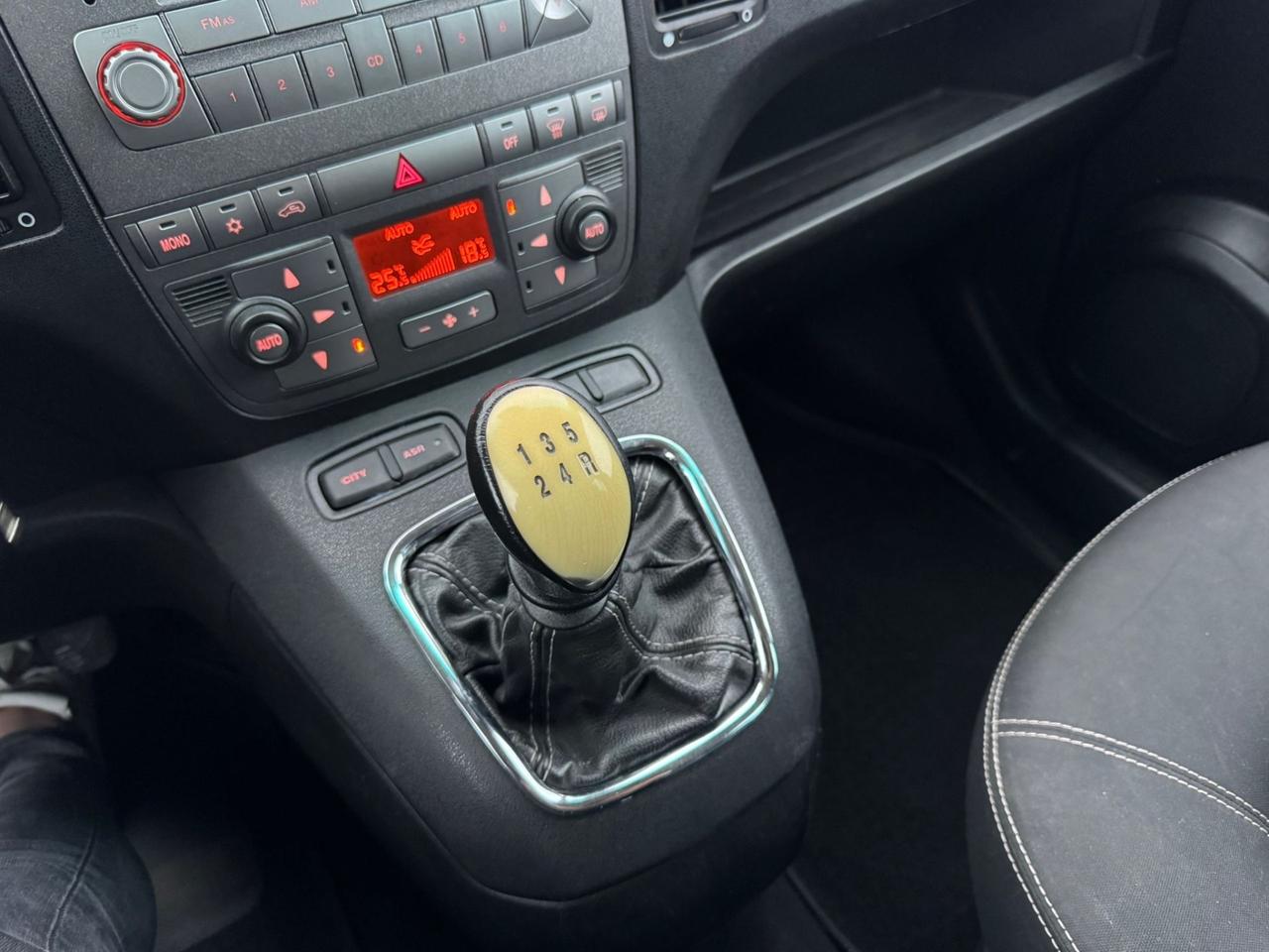 Lancia MUSA 1.4 8V Ecochic GPL Gold