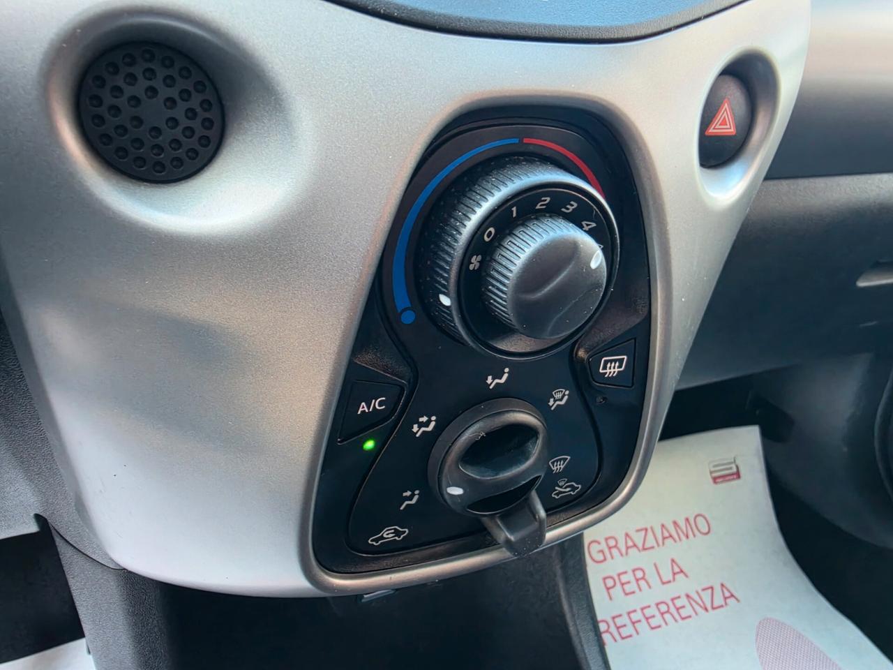 Peugeot 108 1,0 benzina 02/2018 Cv69 AUTOMATICA