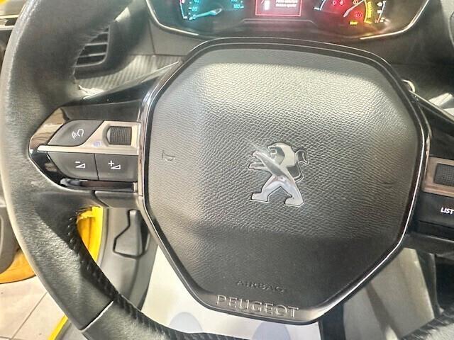 Peugeot 208 motore elettrico 136 CV 5 porte Active