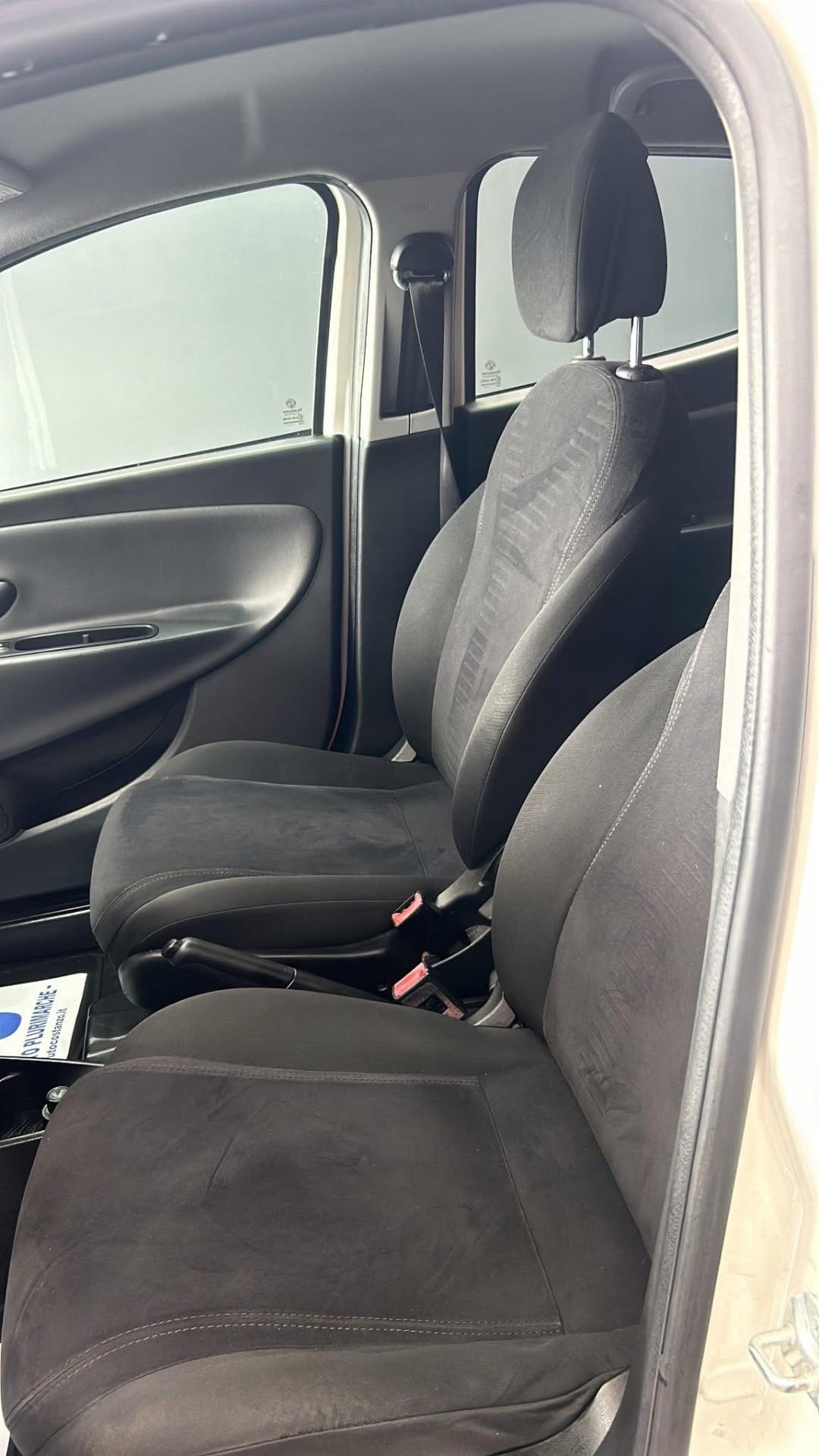 Lancia Ypsilon 0.9 TwinAir 85cv Ecochic Gold 2014