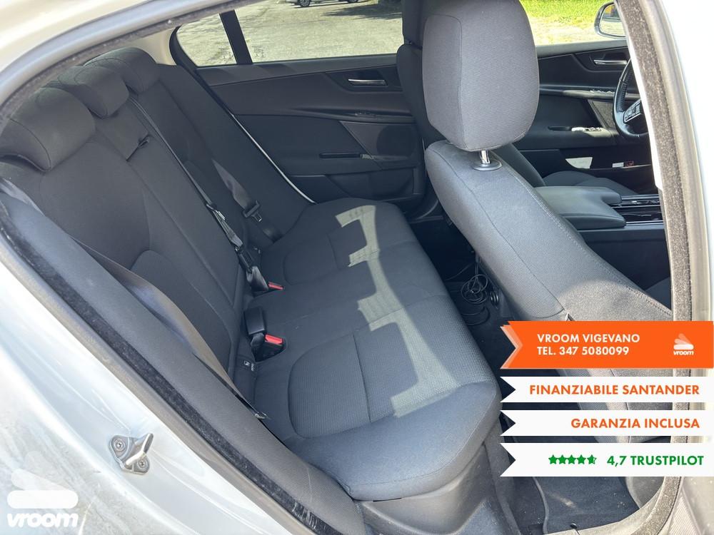 JAGUAR XE (X760) XE 2.0 D 180 CV aut. Pure