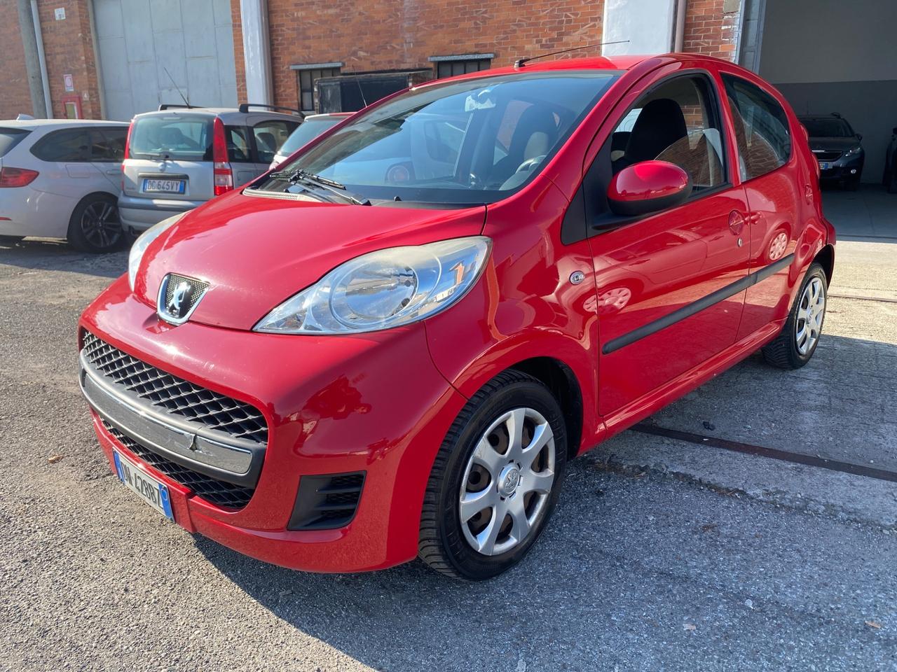 Peugeot 107 1.0 68CV 5p. Sweet Years