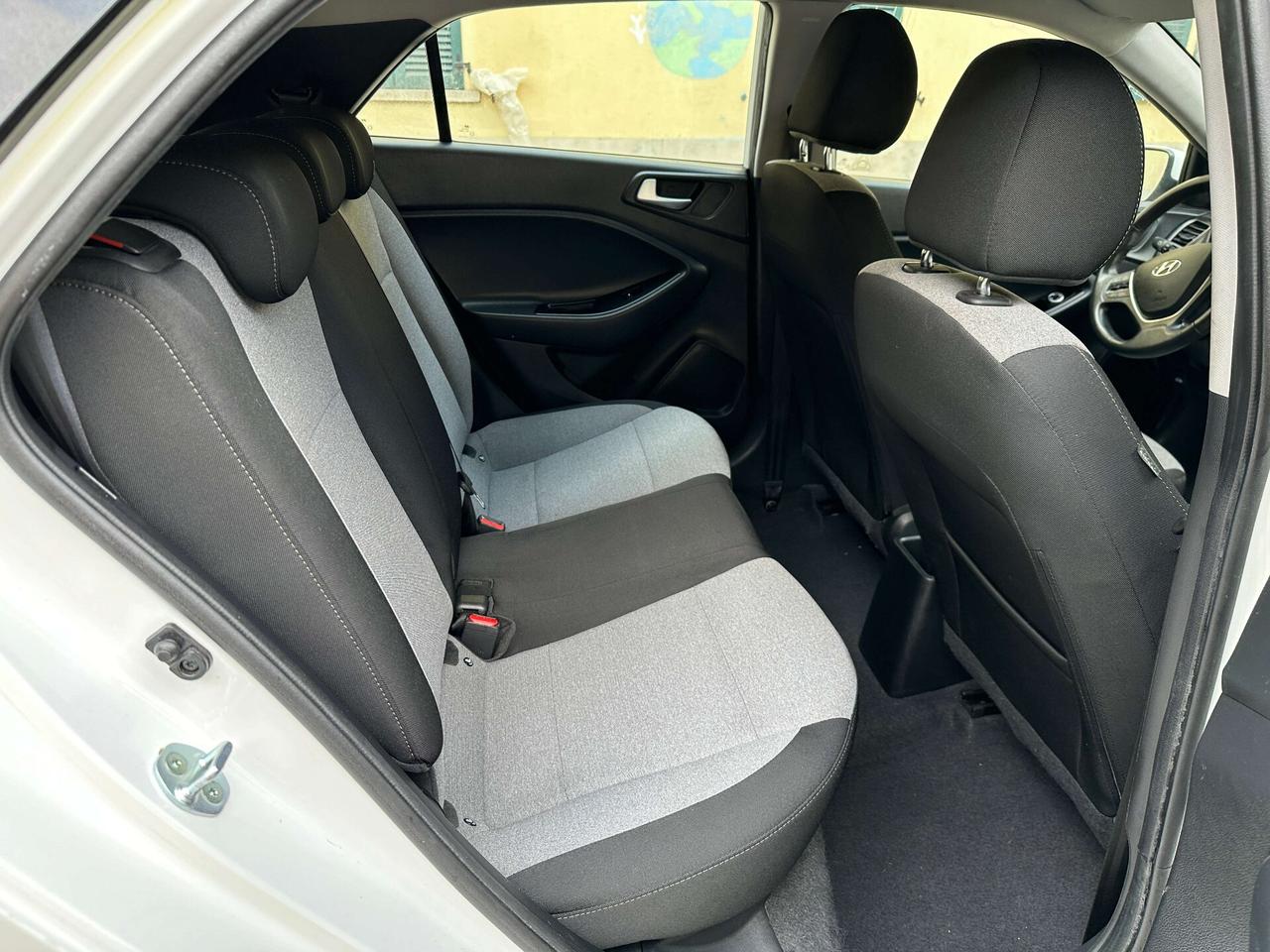 Hyundai i20 1.1 CRDi 12V 5 porte Style - PROBLEMI SU INIEZIONE