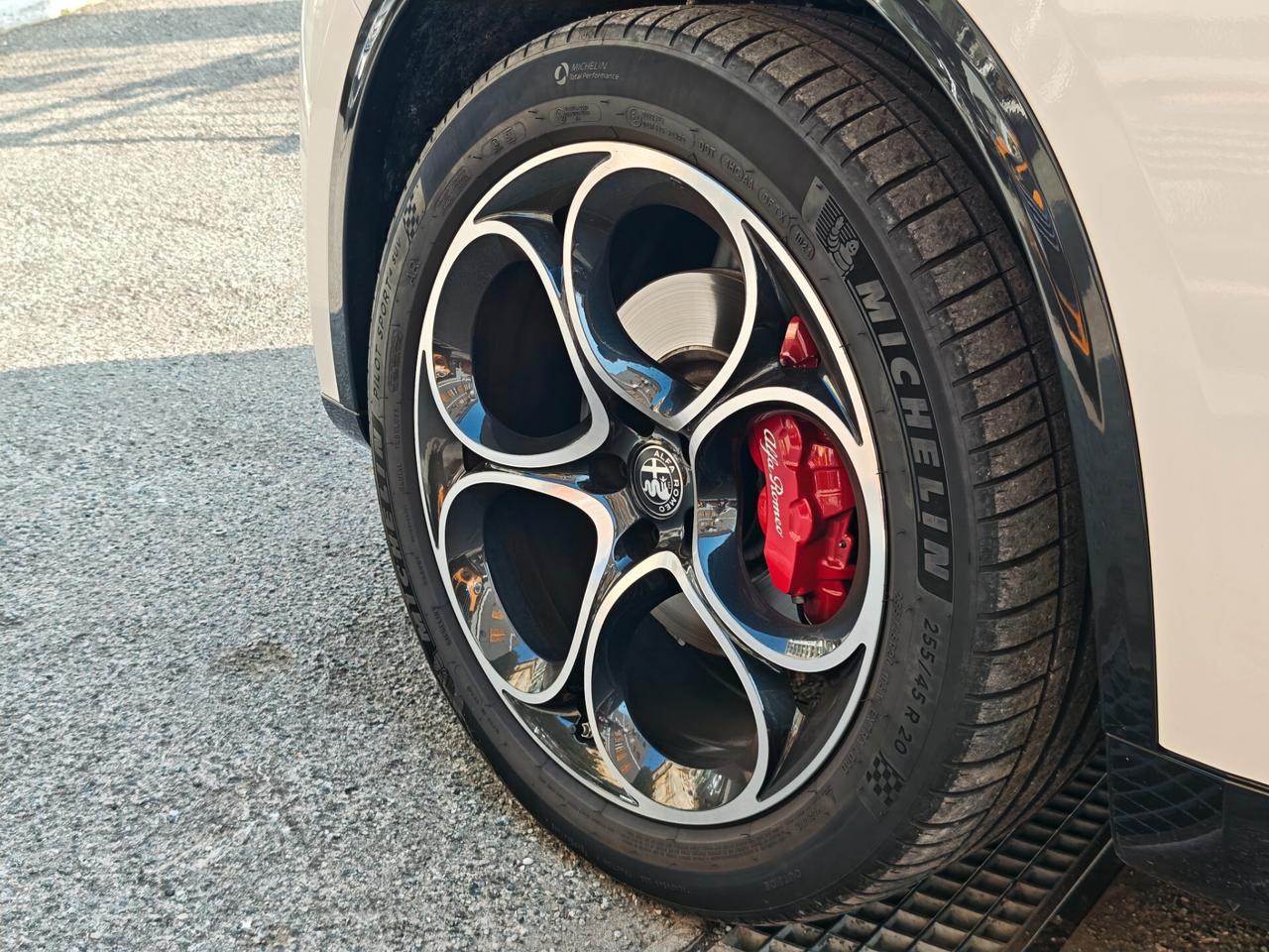 Alfa Romeo Stelvio 2.2 Turbodiesel 210 CV AT8 Q4 Veloce