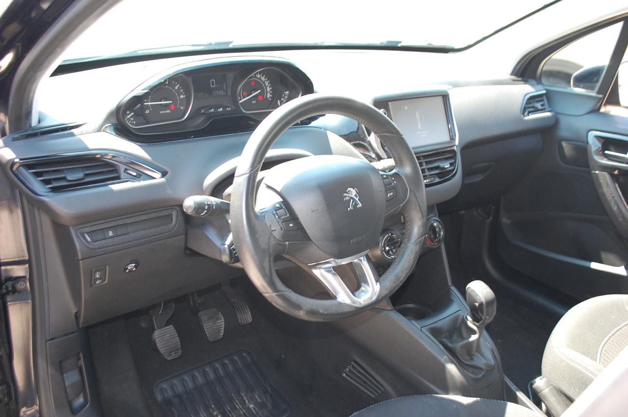 Peugeot 208 5p 1.2 puretech Active gpl 82CV Uff Italy Lega USB