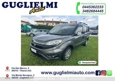 FIAT Doblò 1.4 T-Jet 16V Natural Power Lounge 7 Posti