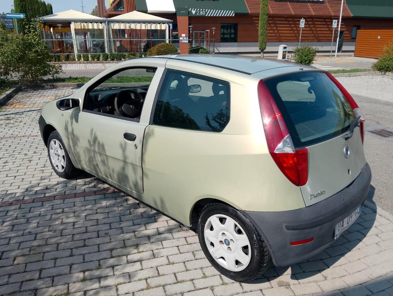 Fiat Punto 1.2 5 porte Active Natural Power