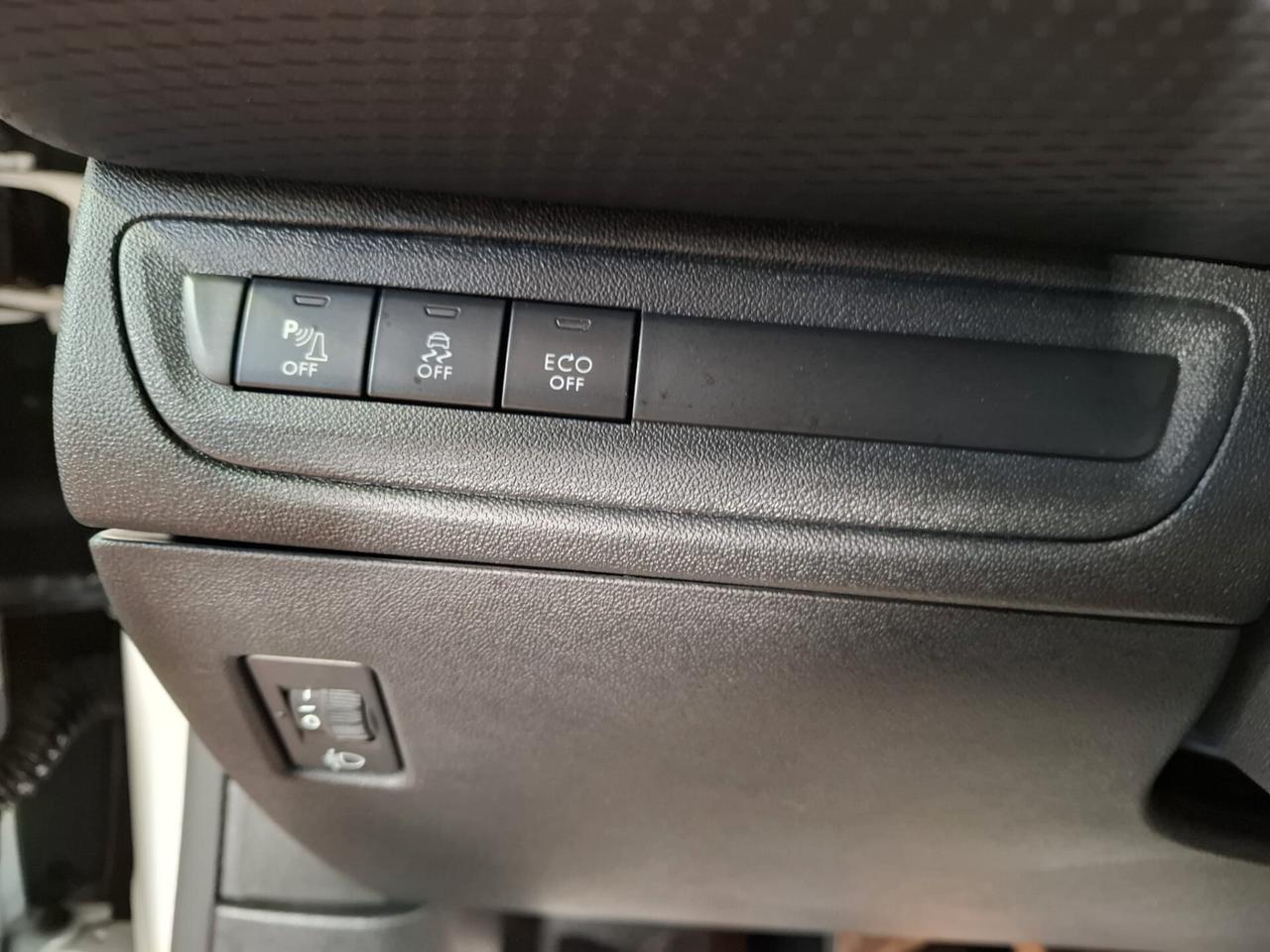 Peugeot 208 PureTech Turbo 110 EAT6 S&S 3 porte GT Line