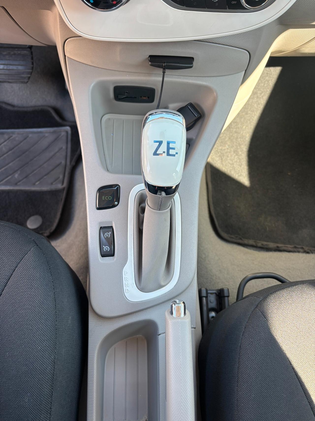 Renault ZOE Life R90 Flex NESSUN VINCOLO BATTERIE A NOLEGGIO