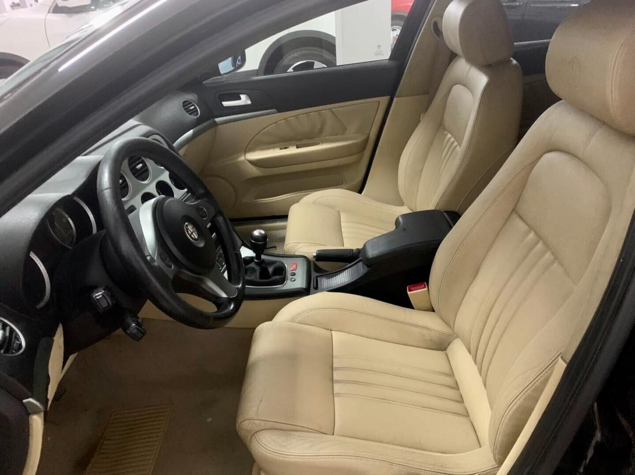 Alfa Romeo 159 2.4 JTDm (210) Q4 Sportwagon Exclusive