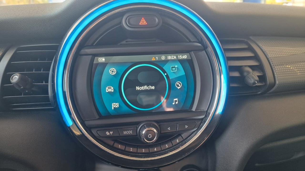 Mini 1.5 Cooper Business