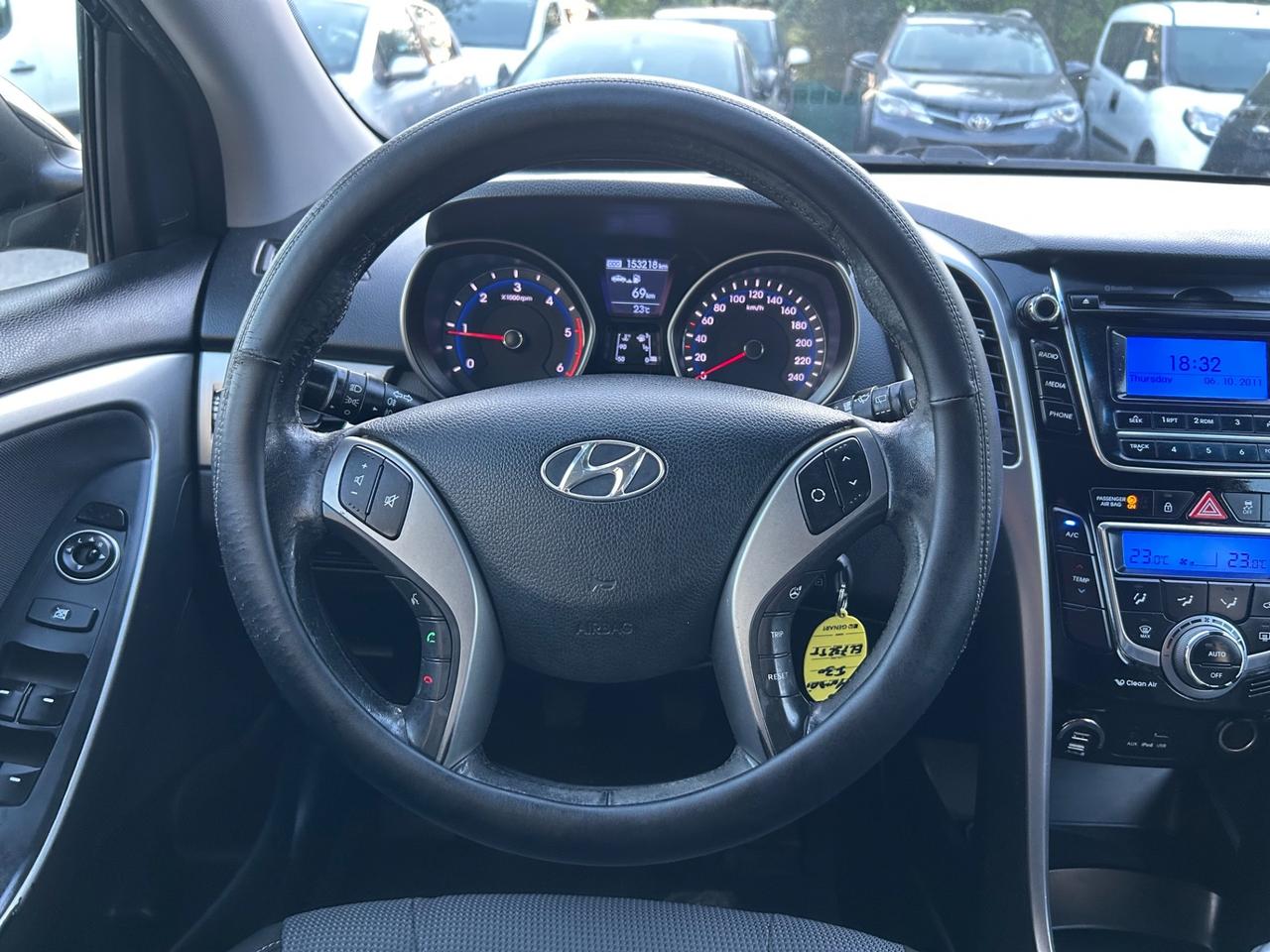 Hyundai i30 1.6 CRDi 5p. 150000km