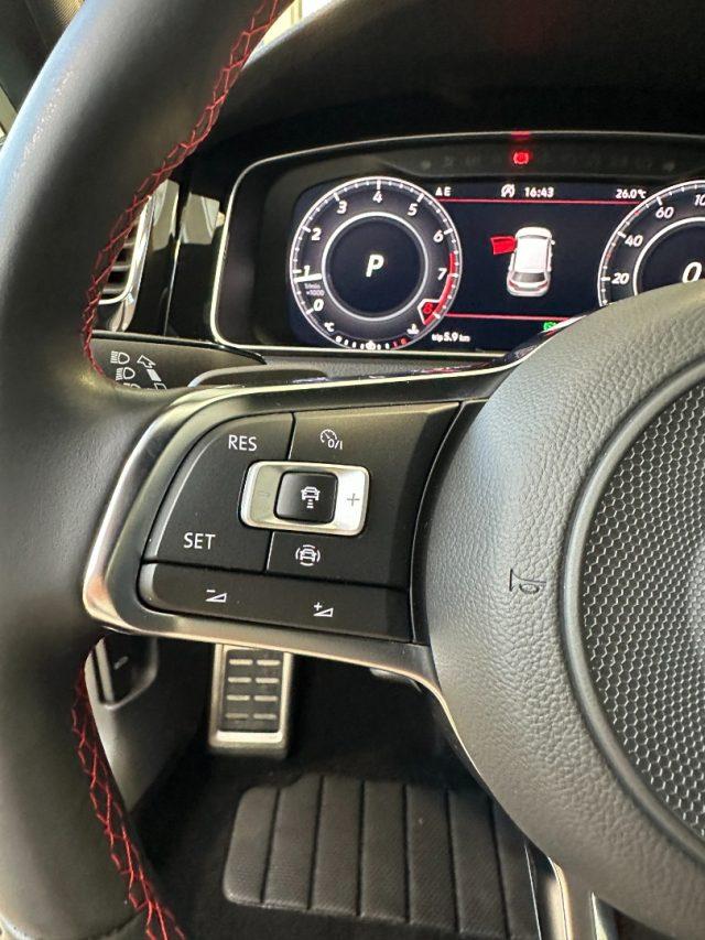 VOLKSWAGEN Golf GTI Performance 2.0 245 CV TSI DSG - 19" - LED