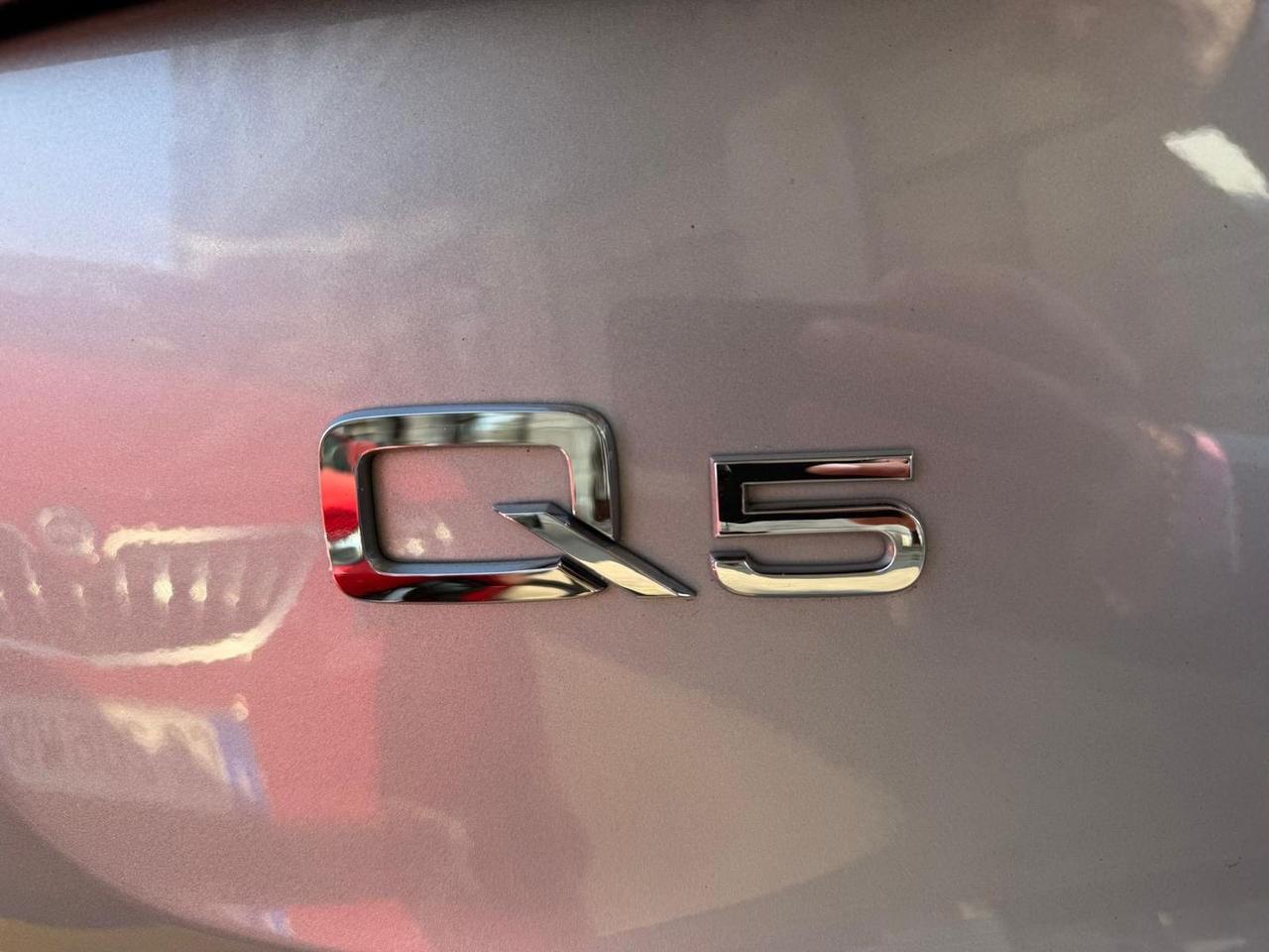 Audi Q5 ADVANCED PLUS 2.0 #7280