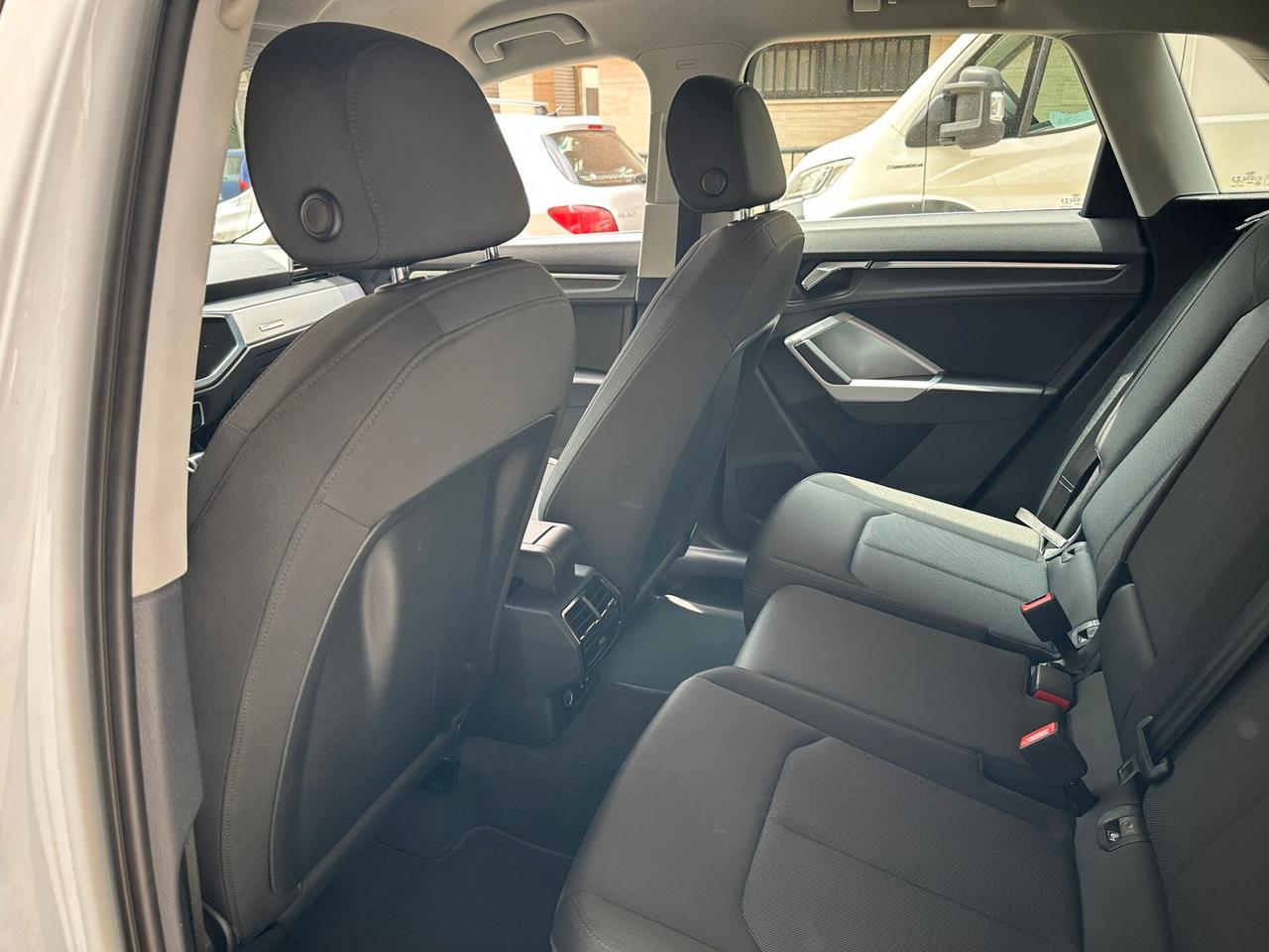 Audi Q3 35 TDI S tronic Business Advanced
