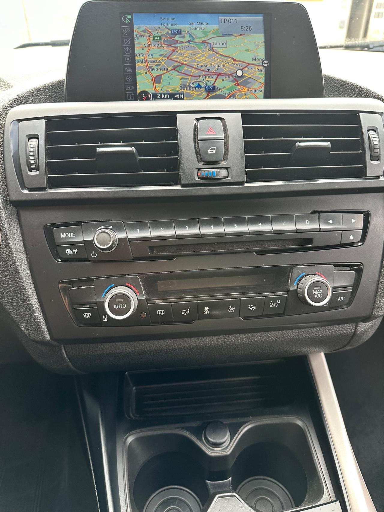 Bmw 118 118d 5p. Unique