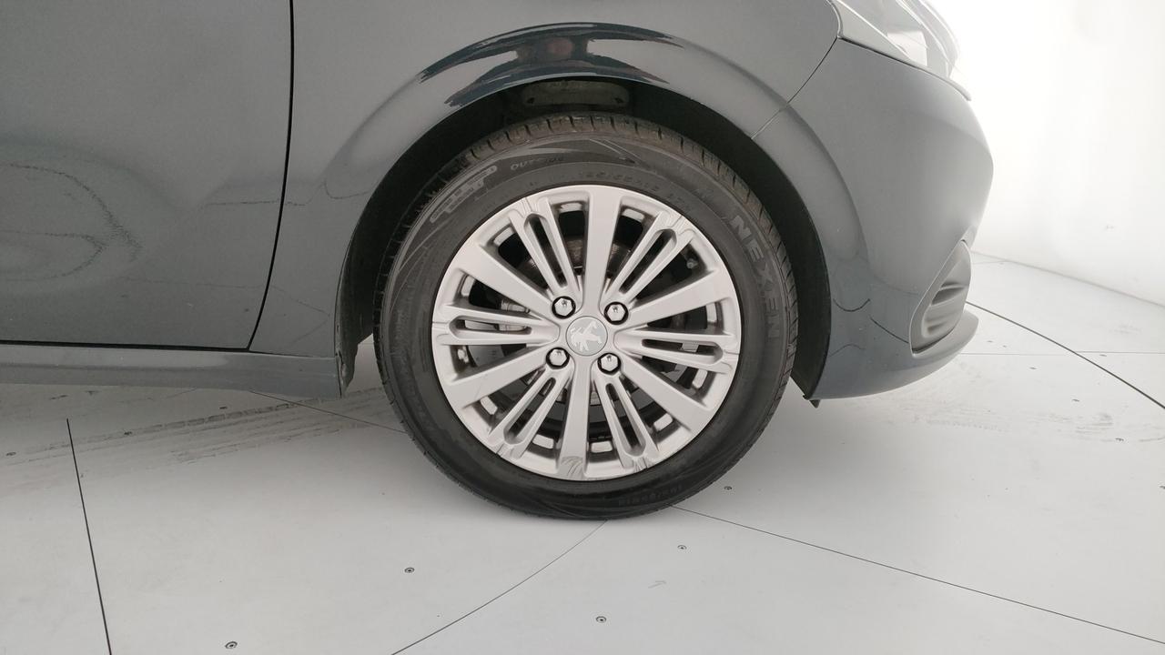 PEUGEOT 208 I 2015 - 208 5p 1.2 puretech Allure gpl 82cv