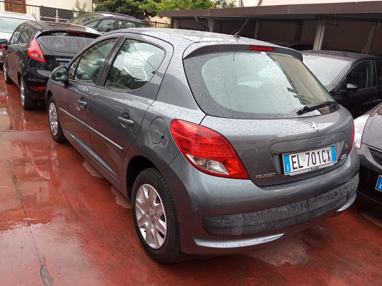 Peugeot 207 1.4 HDi 70CV 5p. Active GUIDABILE DA NEOPATENTATI