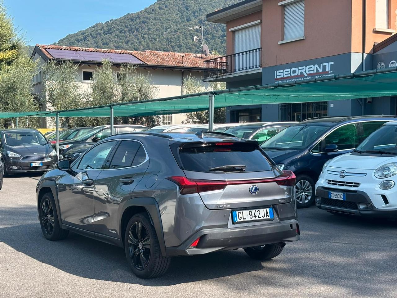 Lexus UX Hybrid Design