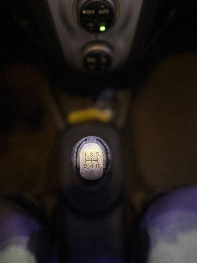 TOYOTA Yaris 1.0 3 porte Sol