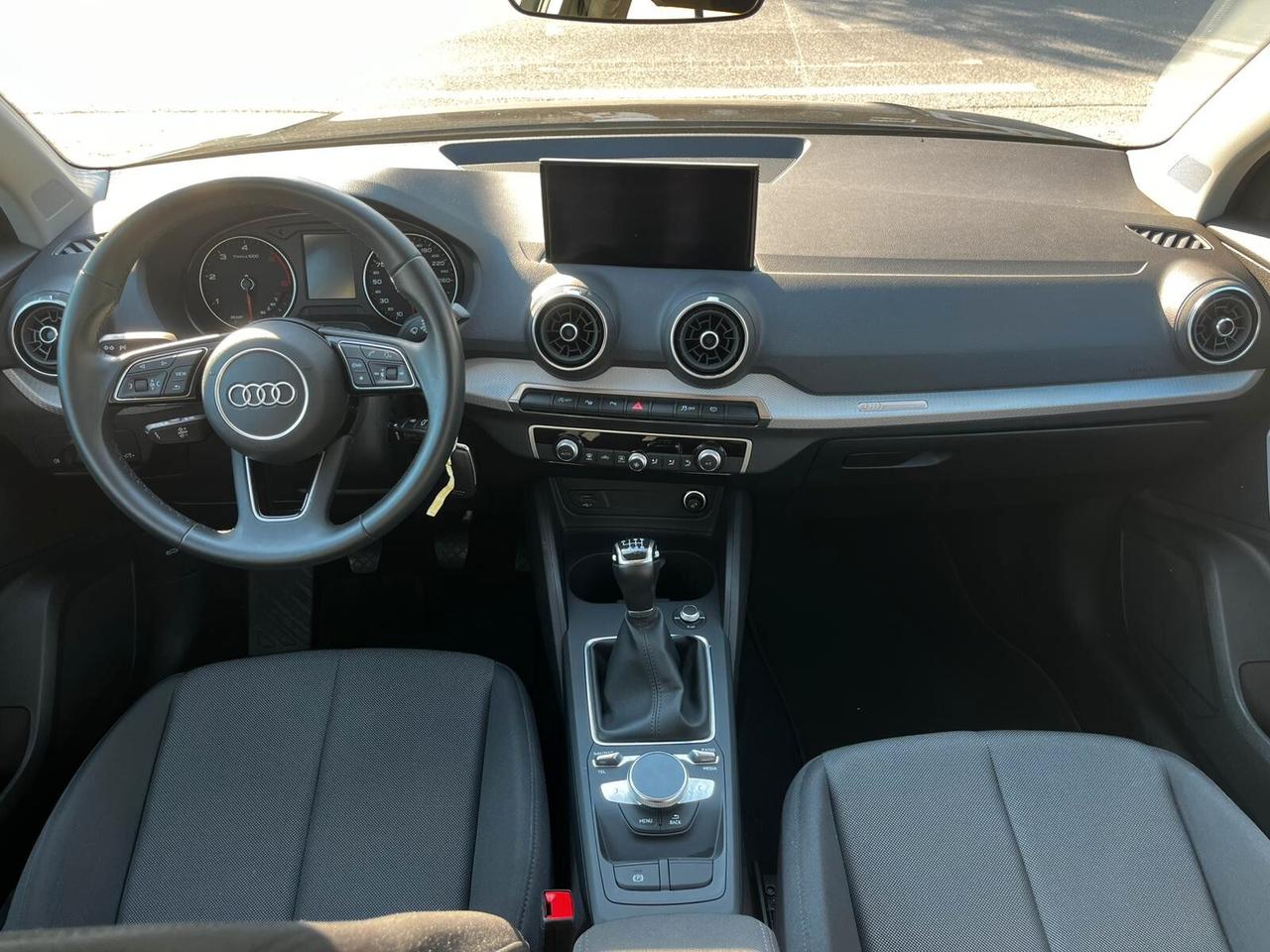 Audi Q2 30 TDI Business