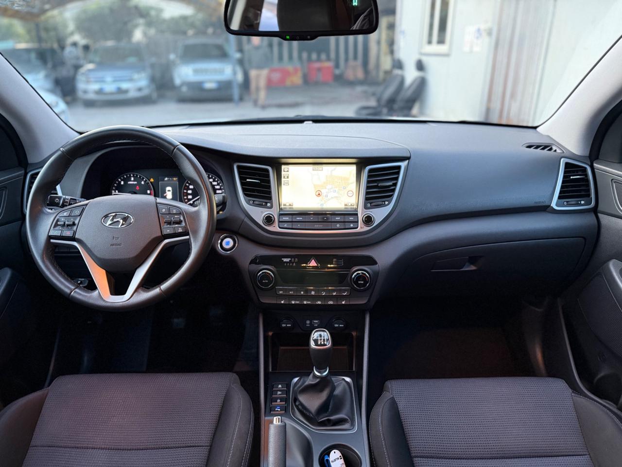 Hyundai Tucson 1.7 CRDi XPossible KM CERTIF.