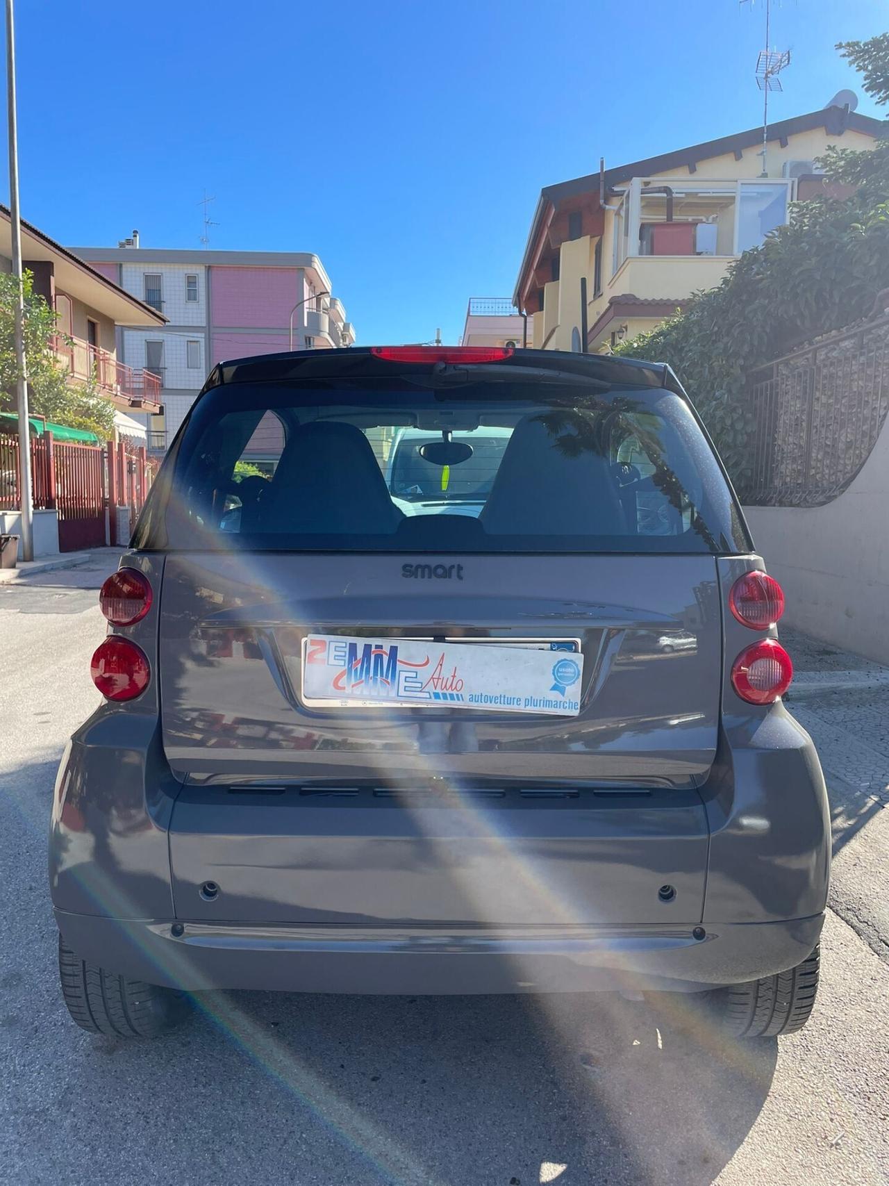 Smart ForTwo 1000 52 kW coupé limited one