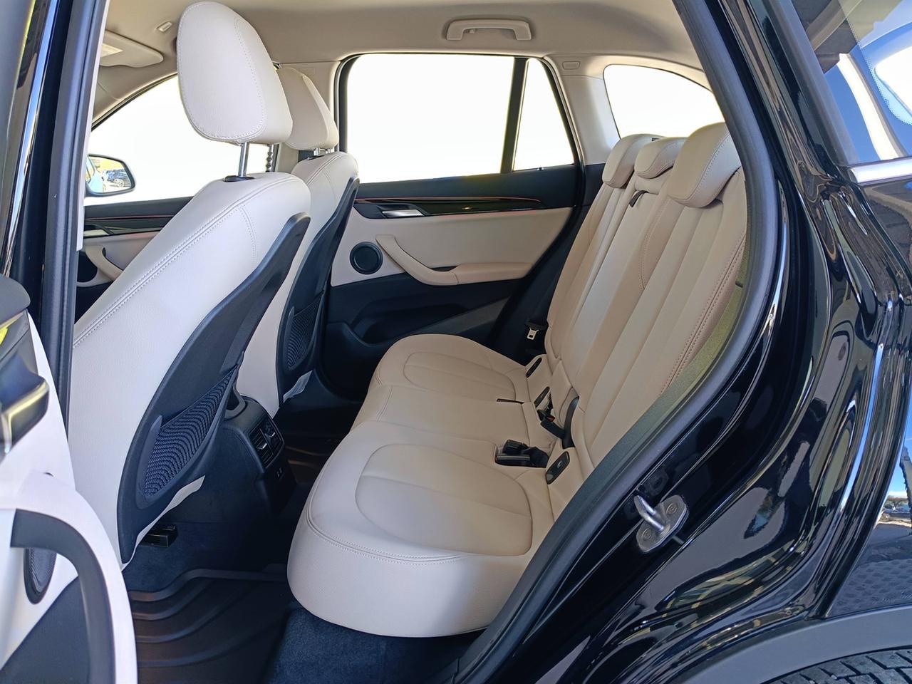 BMW X1 F48 2019 - X1 sdrive18d xLine Plus auto