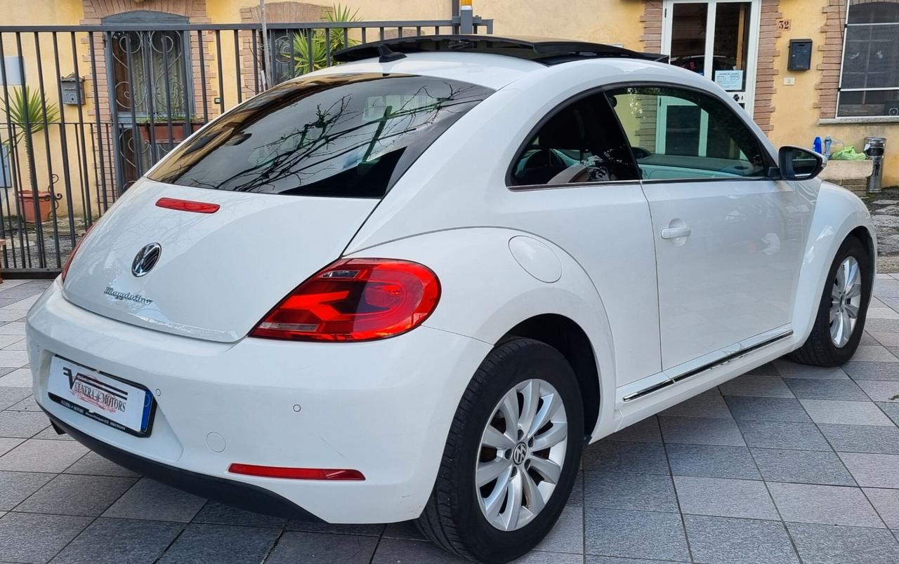 Volkswagen Maggiolino 1.6 TDI Design tetto navi