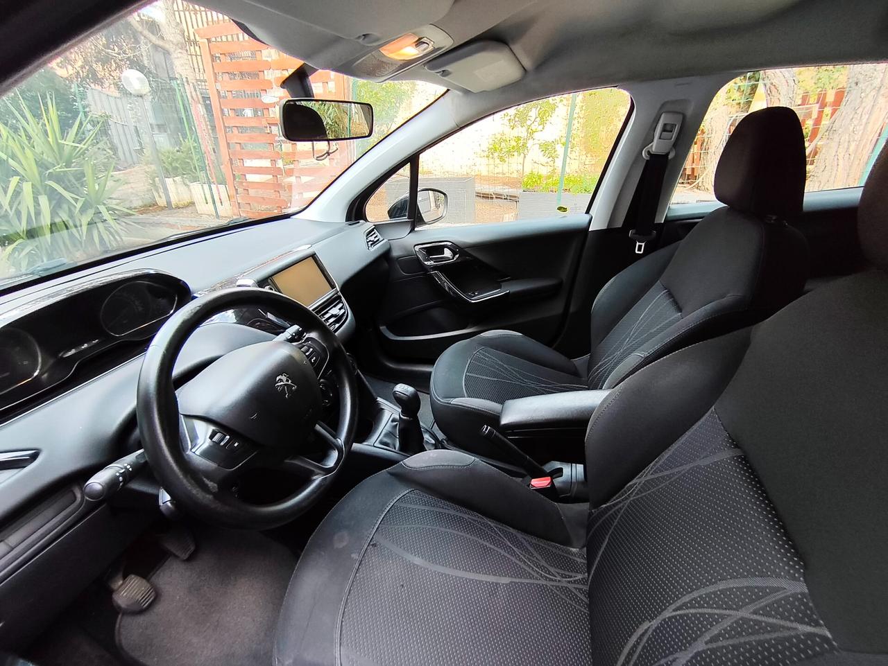 Peugeot 208 1.4 HDi 68 CV 5 porte 2014