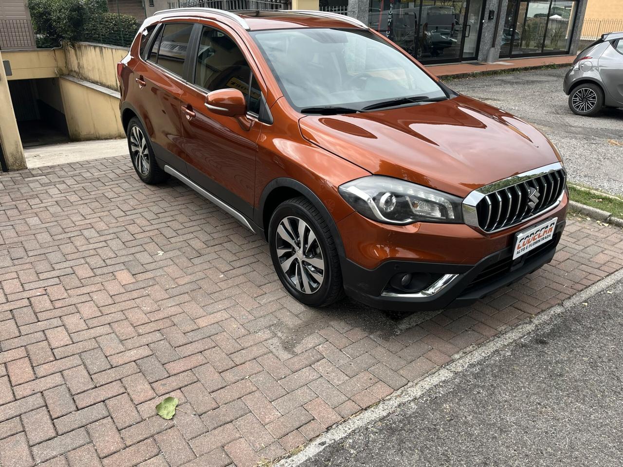 Suzuki S-Cross 1.6 DDiS Start&Stop 4WD All Grip DCT Star View