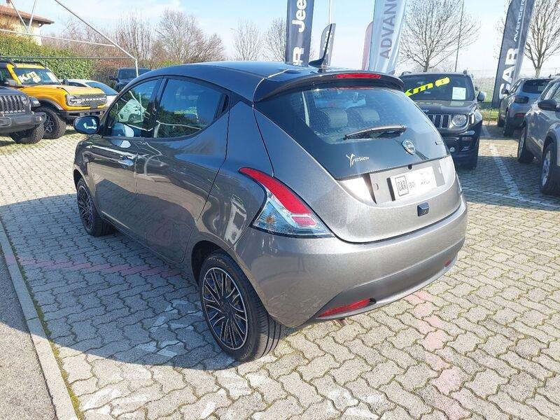 Lancia Ypsilon 1.0 FireFly 5 porte S&S Hybryd Gold