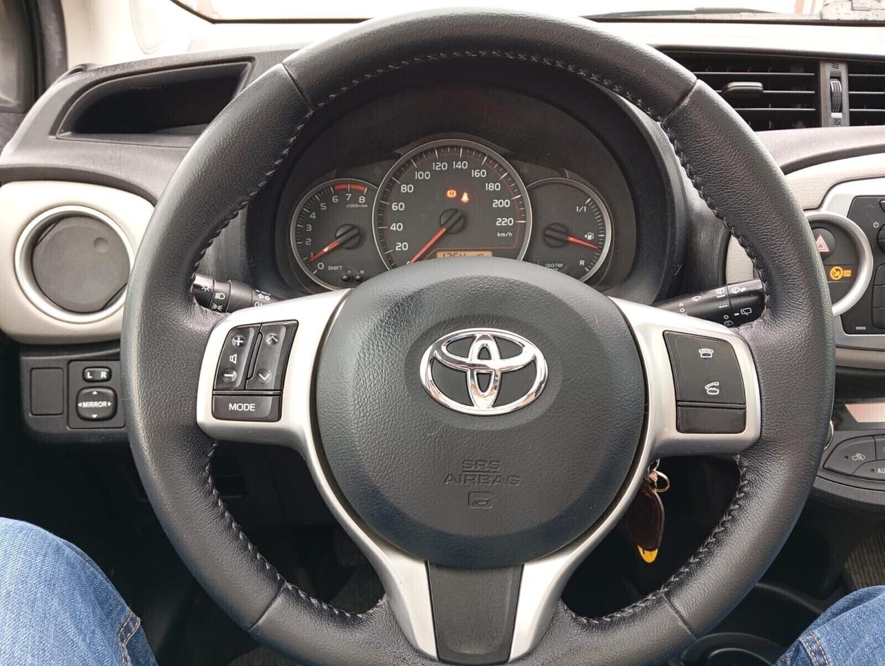Yaris 1.3 5 porte Lounge "KM CERTIFICATI"