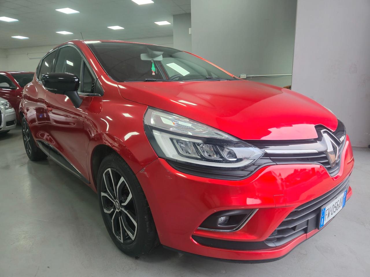 Renault Clio dCi 8V 90 CV 5 porte Moschino Intens