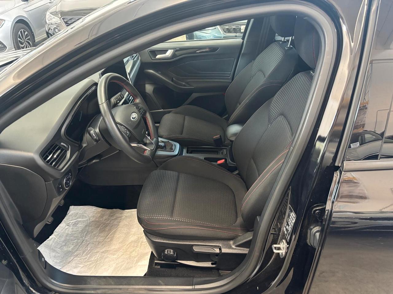 Ford Focus 1.0 EcoBoost Hybrid 125 CV 5p. ST-Line