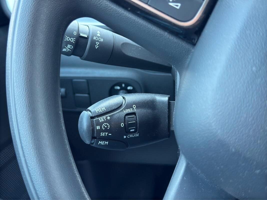 Citroen C3 1.2 puretech Feel Pack s&s 83cv con CarPlay