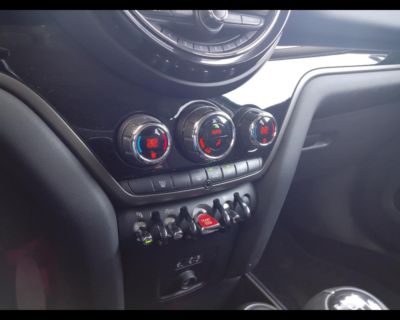 MINI Mini Countryman F60 2017 - Mini Countryman 2.0 Cooper D Boos