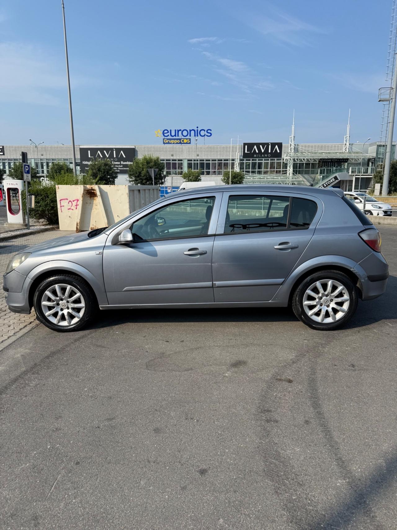 Opel Astra 1.3 CDTI 5 porte Club