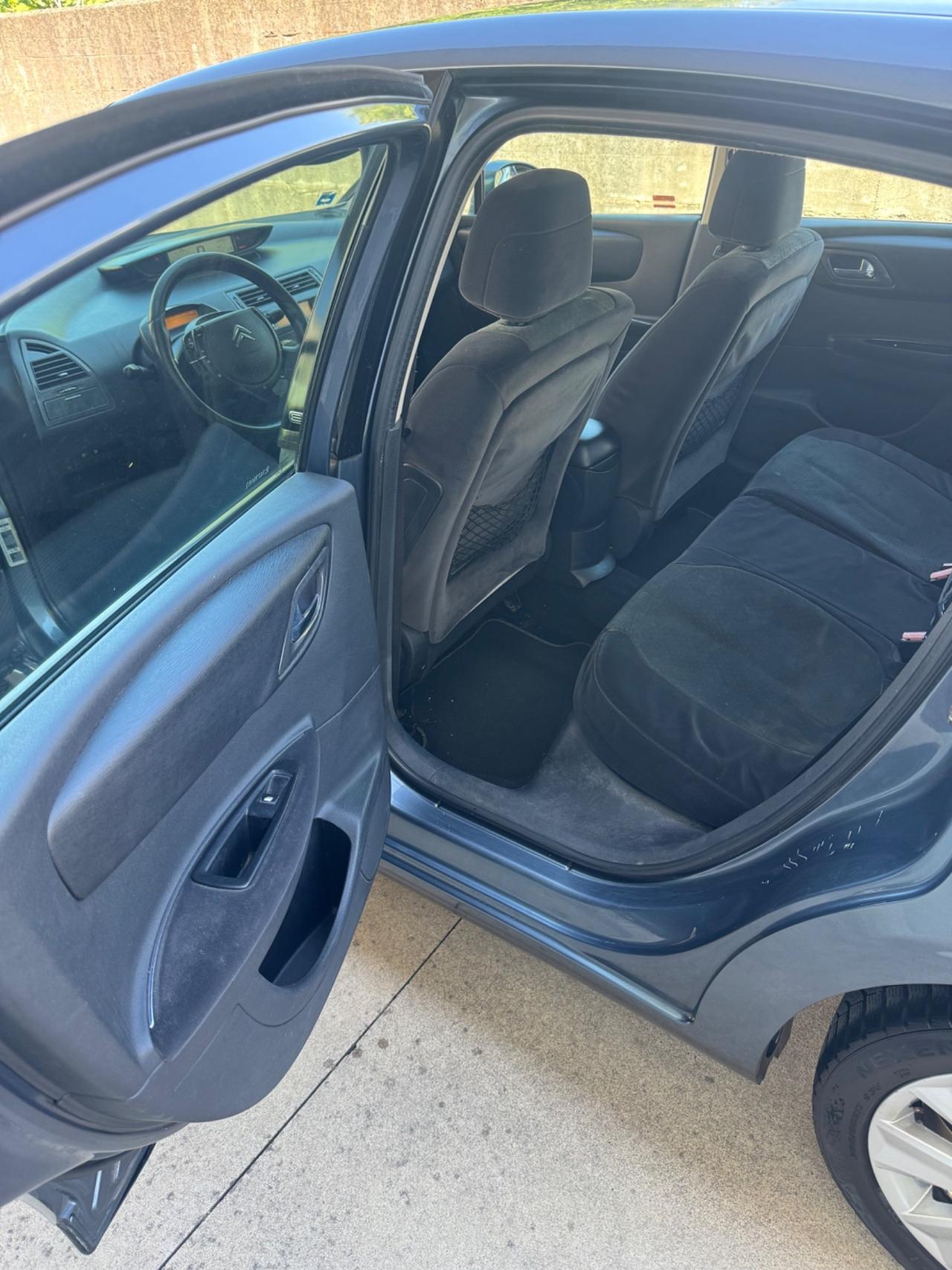 Citroen C4 1.6 HDi 110CV FAP Exclusive