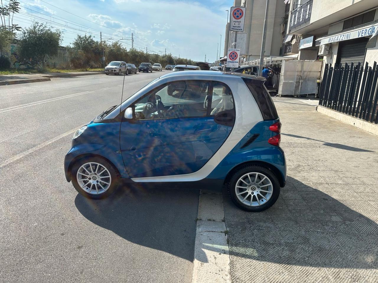 Smart ForTwo 1000 52 kW coupé passion