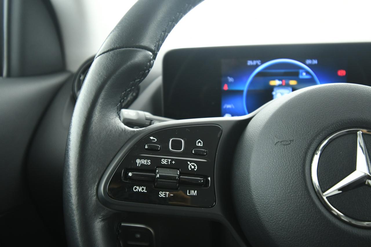 Mercedes-Benz GLA 200 d Business auto CAMERA+LED