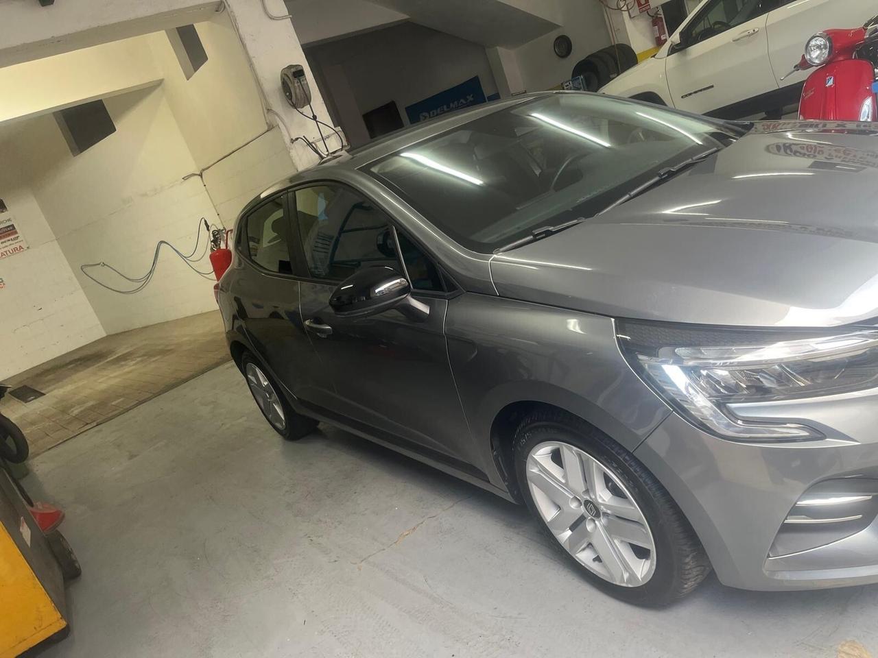 Renault Clio1.0 TCe 90 CV Techno - 12 MESI DI GARANZIA -