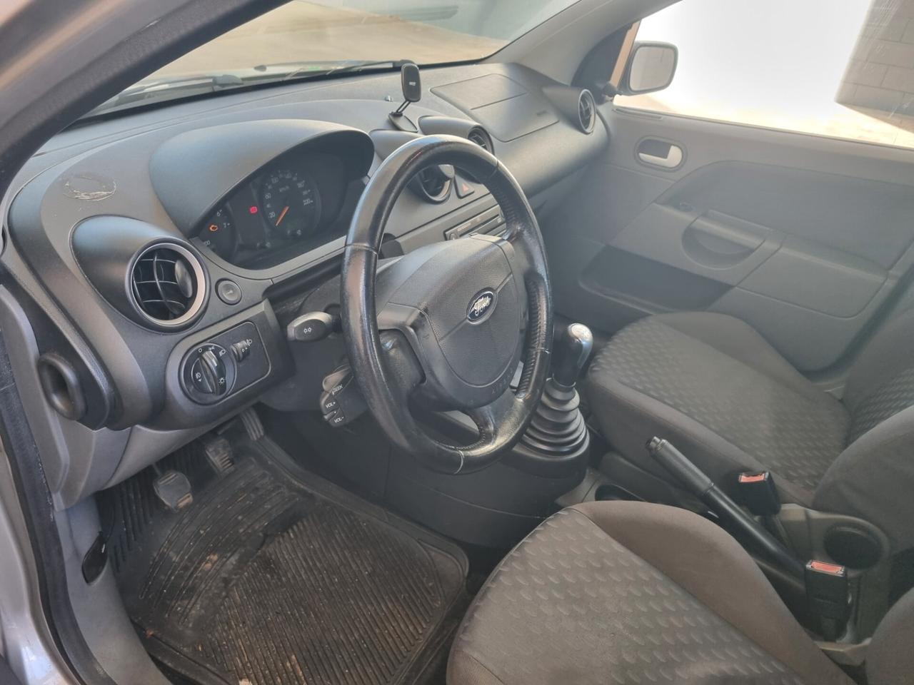 Ford Fiesta 1.4 16V 5p. Zetec